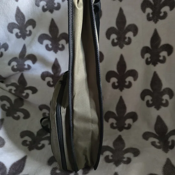 Picnic Sling Bag - Picture 3 of 6